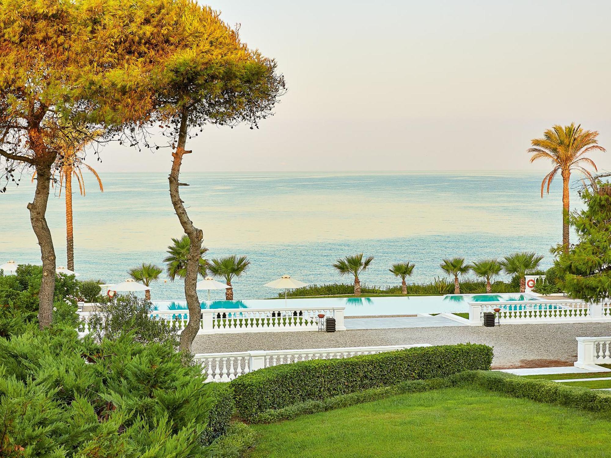 Mandola Rosa At Riviera Olympia, A Grecotel Resort To Live 루트라 킬리니스 외부 사진